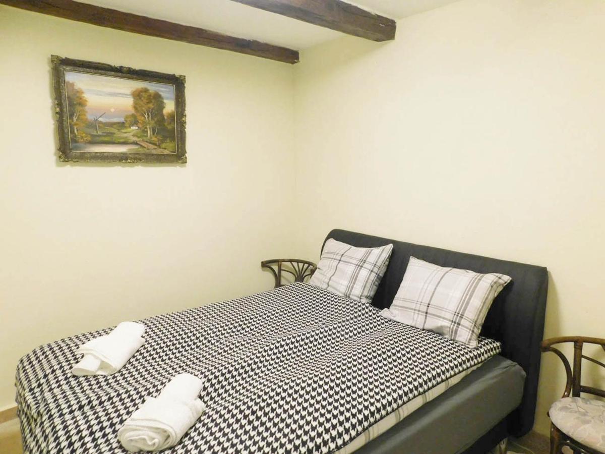 Joe Bacsi Rezidenciaja Apartment Kisharsány Екстериор снимка