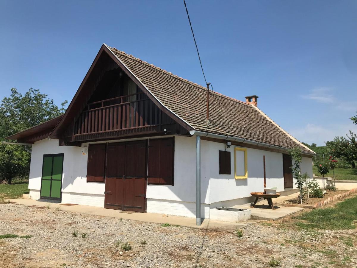 Joe Bacsi Rezidenciaja Apartment Kisharsány Екстериор снимка