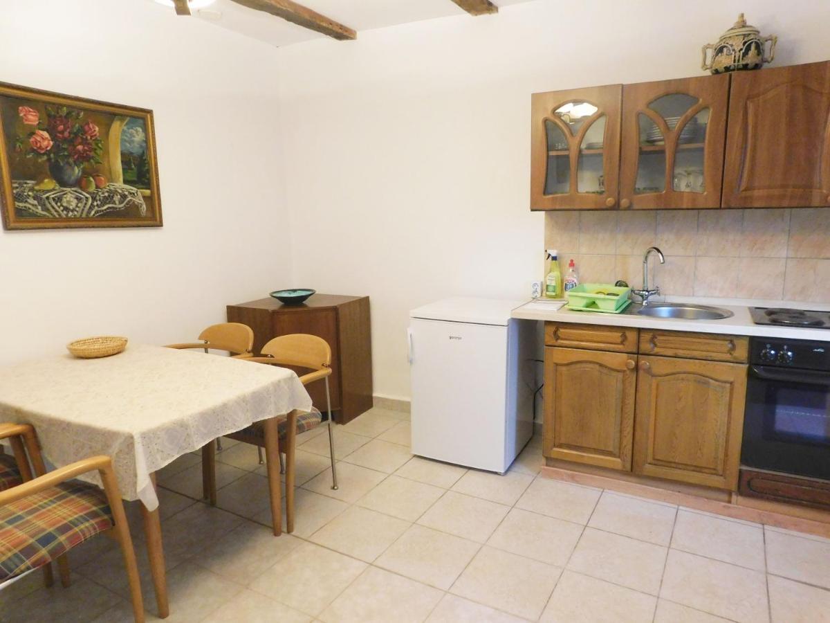 Joe Bacsi Rezidenciaja Apartment Kisharsány Екстериор снимка